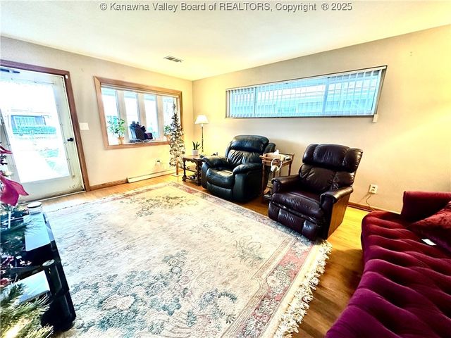 2125 Grant Avenue, St Albans, WV 25177