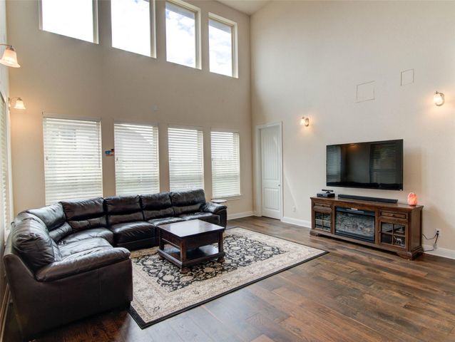 15621 Cabrillo WAY, Austin, TX 78738