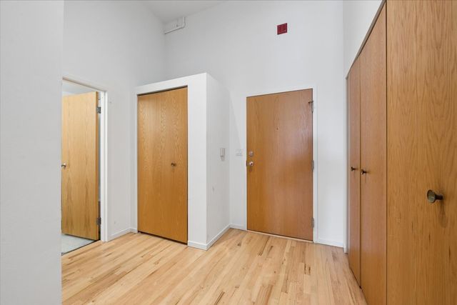 3151 N Lincoln Avenue 304, Chicago, IL 60657