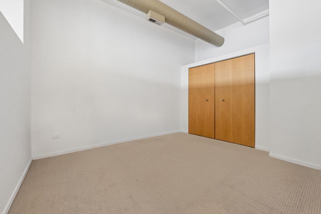 3151 N Lincoln Avenue 304, Chicago, IL 60657