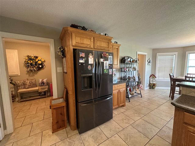 394 Sunland Park, Robinson, TX 76706