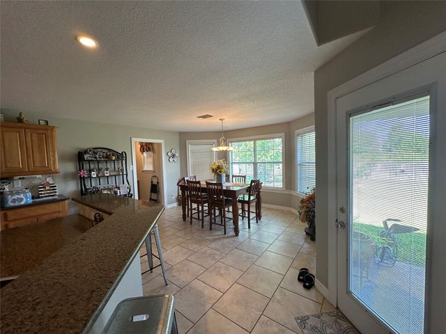 394 Sunland Park, Robinson, TX 76706