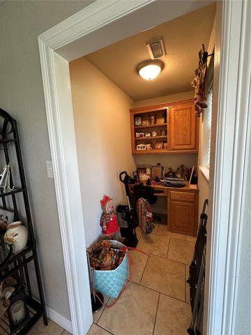 394 Sunland Park, Robinson, TX 76706