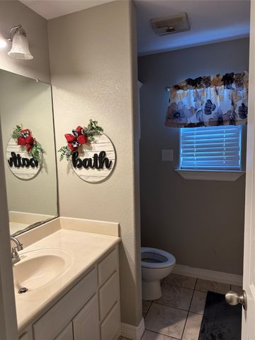 394 Sunland Park, Robinson, TX 76706