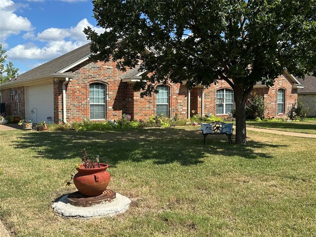 394 Sunland Park, Robinson, TX 76706