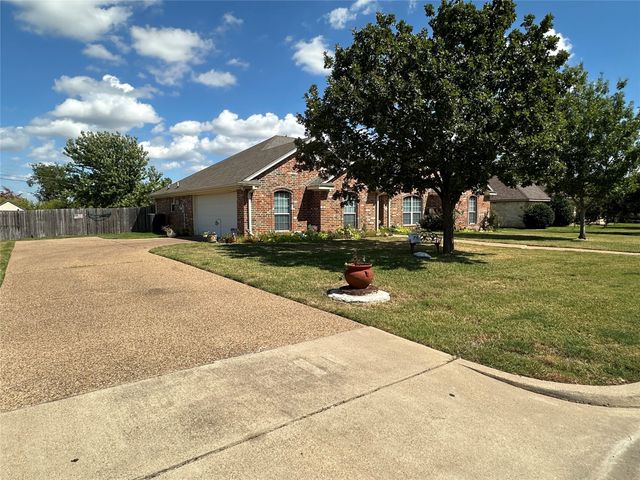 394 Sunland Park, Robinson, TX 76706