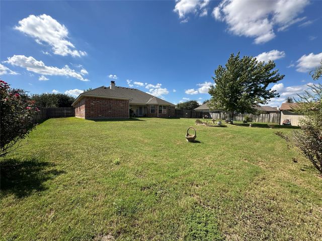 394 Sunland Park, Robinson, TX 76706