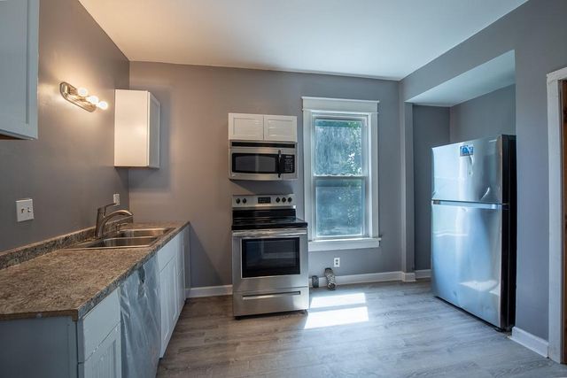 2203 E 37 Street, Kansas City, MO 64109