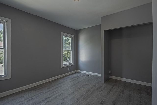 2203 E 37 Street, Kansas City, MO 64109