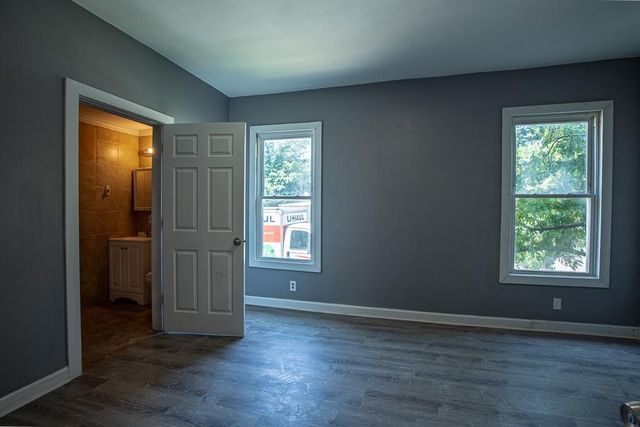 2203 E 37 Street, Kansas City, MO 64109