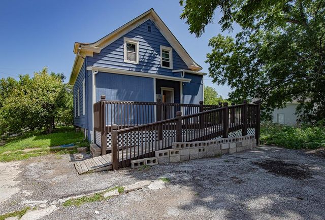 2203 E 37 Street, Kansas City, MO 64109