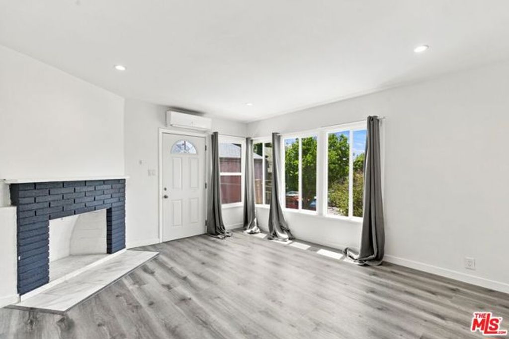 11485 Cumpston Street, North Hollywood (los Angeles), CA 91601