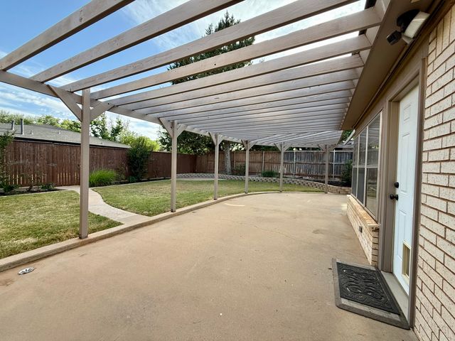 5607 80th Street, Lubbock, TX 79424