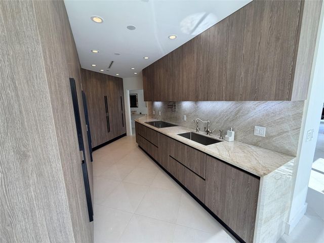 6051 N Ocean Drive 1101, Hollywood, FL 33019