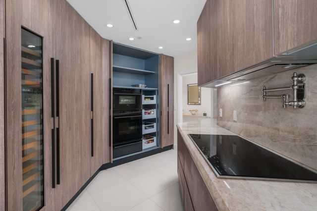 6051 N Ocean Drive 1101, Hollywood, FL 33019