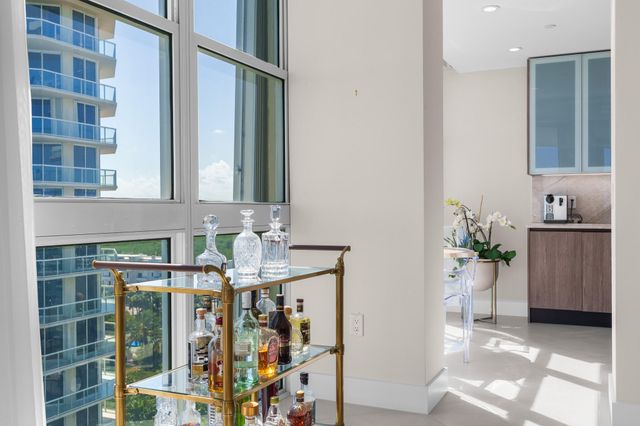 6051 N Ocean Drive 1101, Hollywood, FL 33019