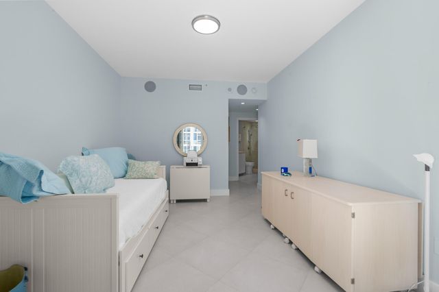 6051 N Ocean Drive 1101, Hollywood, FL 33019