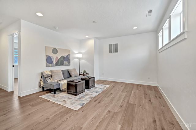 11635 N 24th Ave, Boise, ID 83714