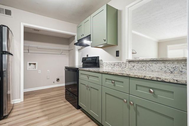 702 Augusta Drive SE, Marietta, GA 30067