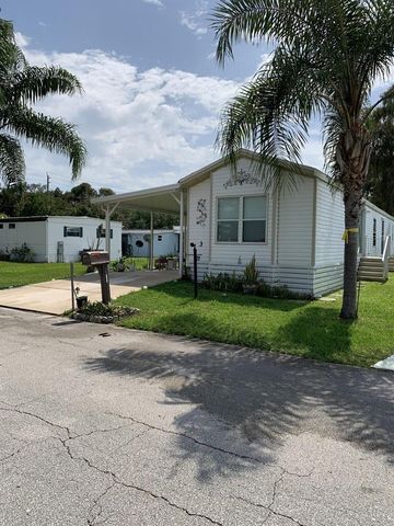 3 Mediterranean Boulevard E, Port St. Lucie, FL 34952