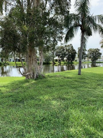 3 Mediterranean Boulevard E, Port St. Lucie, FL 34952