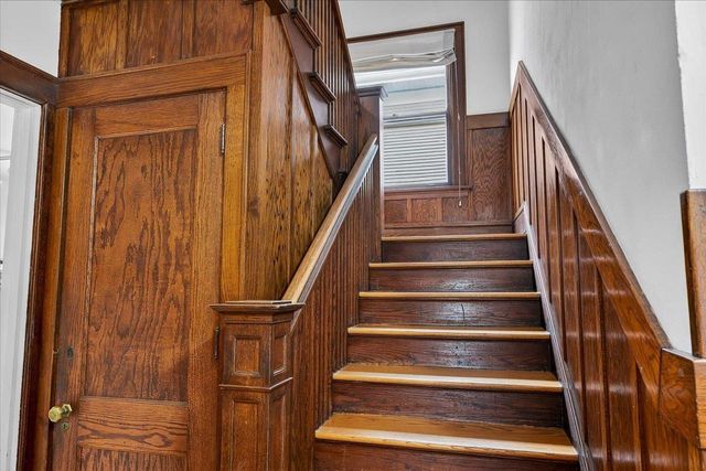2121 West Lawn Avenue, Madison, WI 53711