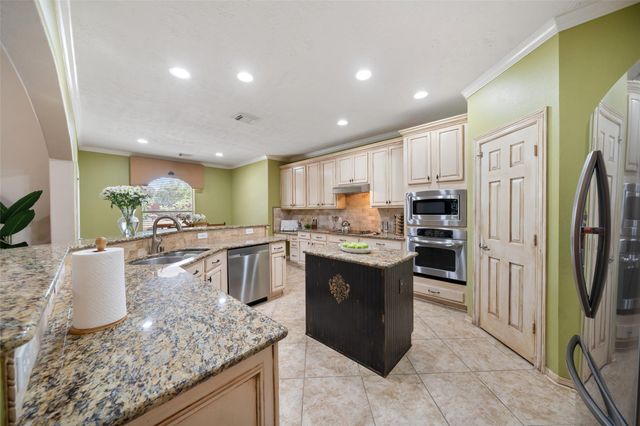 6407 Ashley Manor Drive, Spring, TX 77389