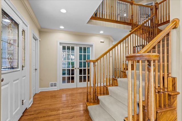 1303 GLENCOE Avenue, Highland Park, IL 60035