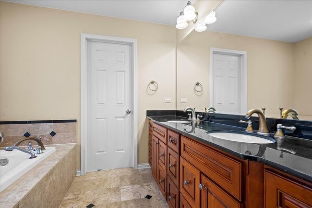 1303 GLENCOE Avenue, Highland Park, IL 60035