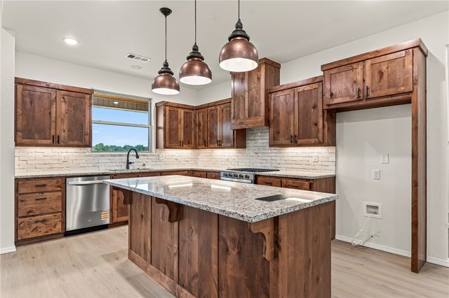 6138 New Hope, Hackett, AR 72937