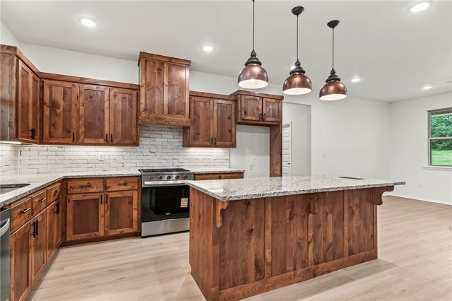 6138 New Hope, Hackett, AR 72937