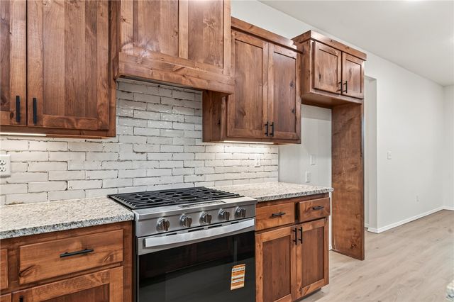 6138 New Hope, Hackett, AR 72937