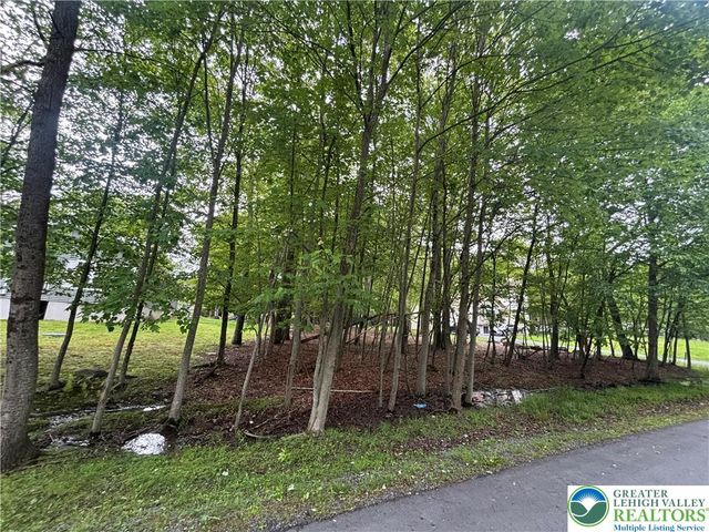 135 Heather Hill Road, Pike, PA 18328