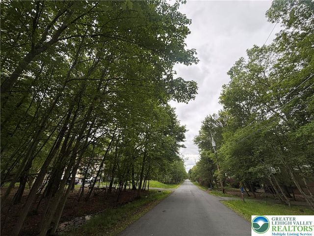 135 Heather Hill Road, Pike, PA 18328