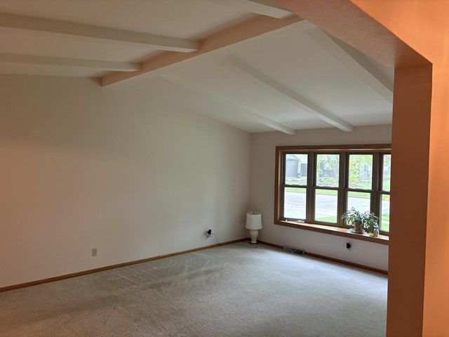 82 Eastbrook LANE, Fond Du Lac, WI 54935