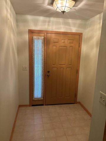 82 Eastbrook LANE, Fond Du Lac, WI 54935