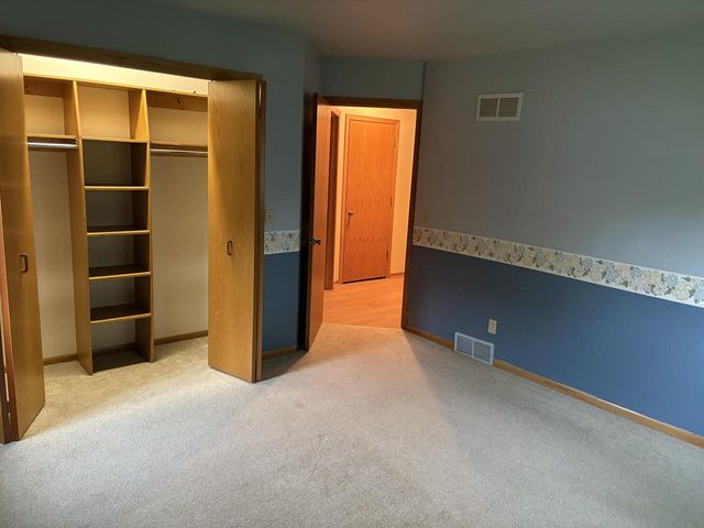 82 Eastbrook LANE, Fond Du Lac, WI 54935