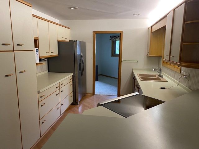 82 Eastbrook LANE, Fond Du Lac, WI 54935