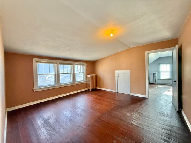 806 11TH Street, Corning, IA 50841