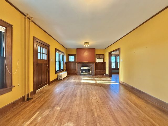 806 11TH Street, Corning, IA 50841