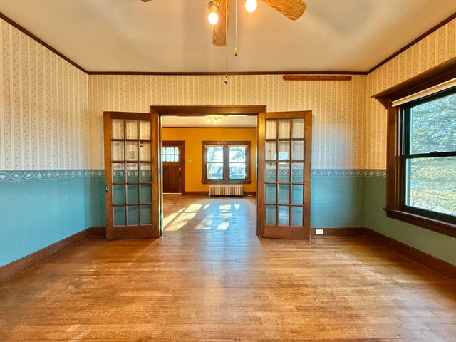 806 11TH Street, Corning, IA 50841