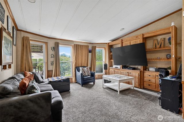 7812 18th Avenue Ct E, Tacoma, WA 98404