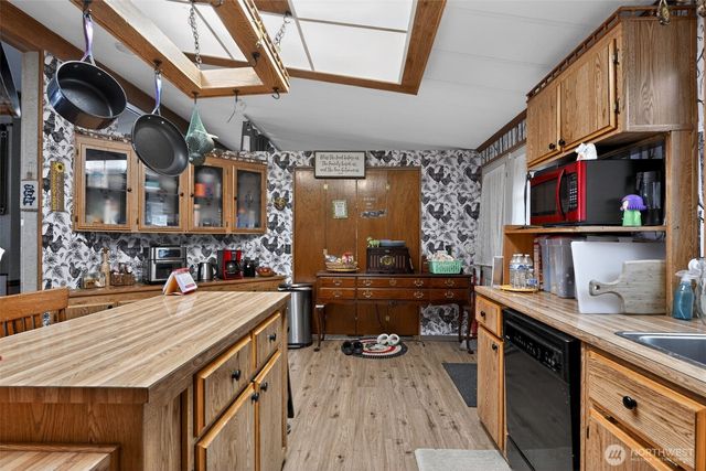 7812 18th Avenue Ct E, Tacoma, WA 98404