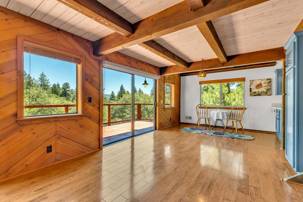 Image 14 of property listing at 24863 Ponderosa Drive, Idyllwild, CA 92549