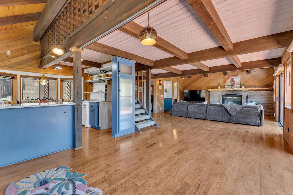Image 18 of property listing at 24863 Ponderosa Drive, Idyllwild, CA 92549
