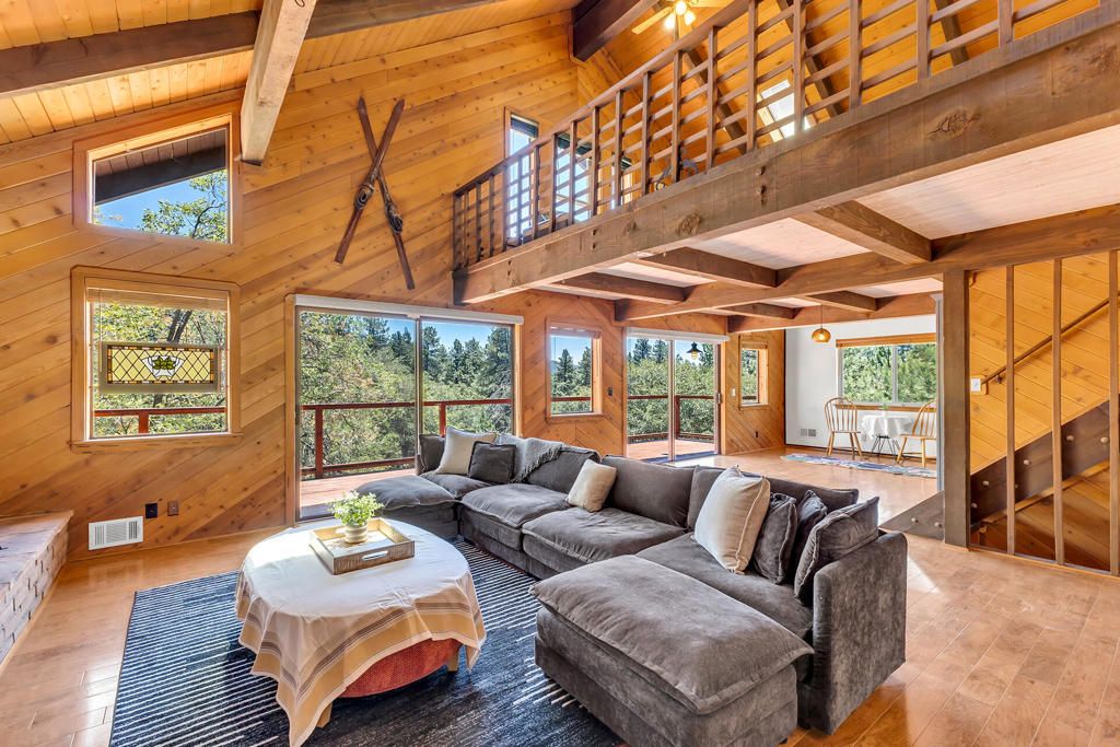 Image 2 of property listing at 24863 Ponderosa Drive, Idyllwild, CA 92549