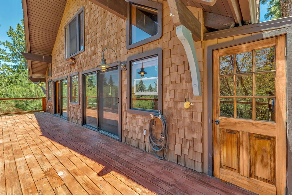 Image 22 of property listing at 24863 Ponderosa Drive, Idyllwild, CA 92549