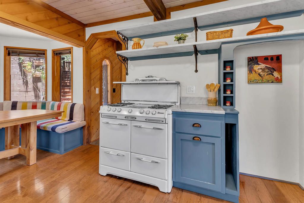 Image 26 of property listing at 24863 Ponderosa Drive, Idyllwild, CA 92549