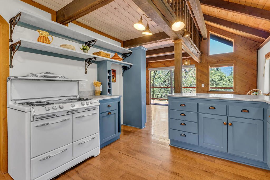 Image 28 of property listing at 24863 Ponderosa Drive, Idyllwild, CA 92549