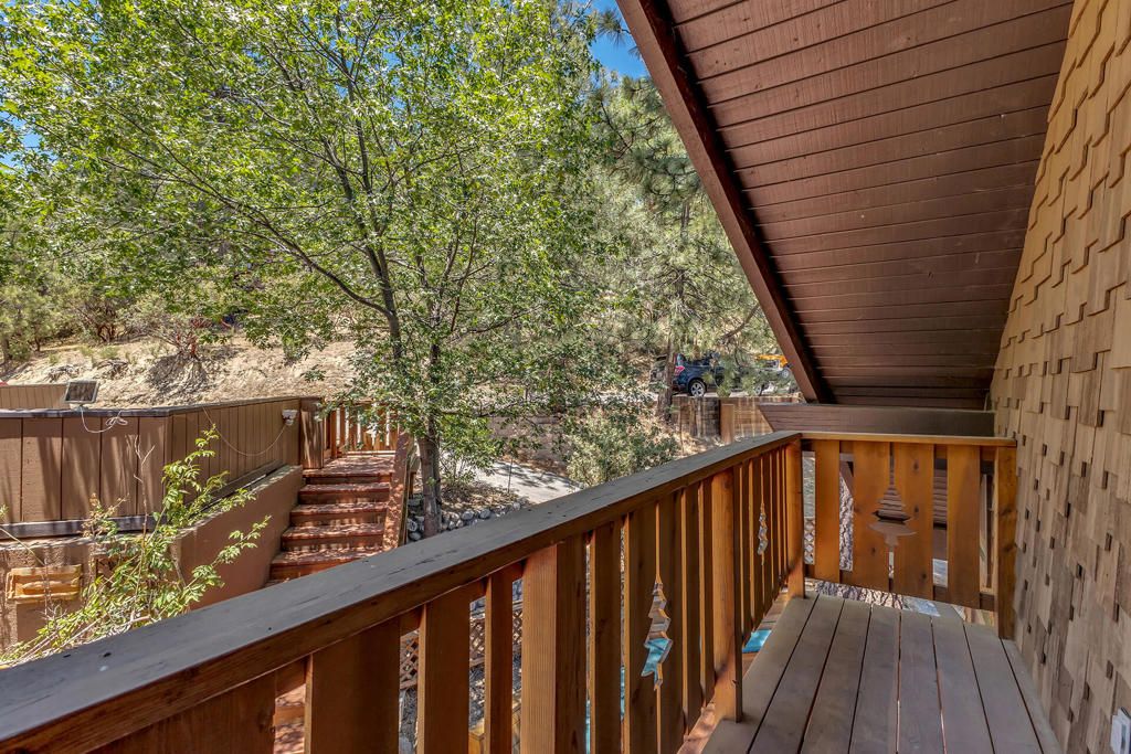Image 38 of property listing at 24863 Ponderosa Drive, Idyllwild, CA 92549